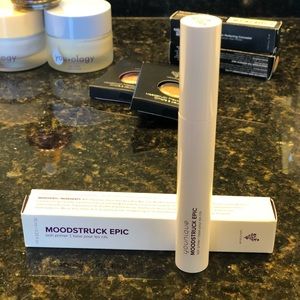 Younique Lash Primer